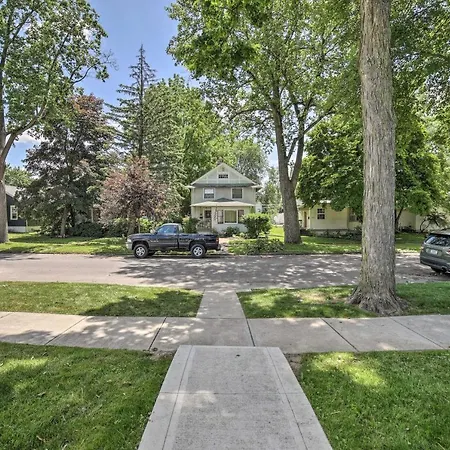 Fort Wayne Getaway - Family And Pet Friendly!